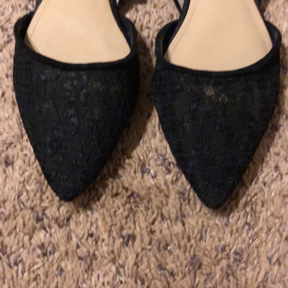 BCBGeneration flats - Picture 3 of 5